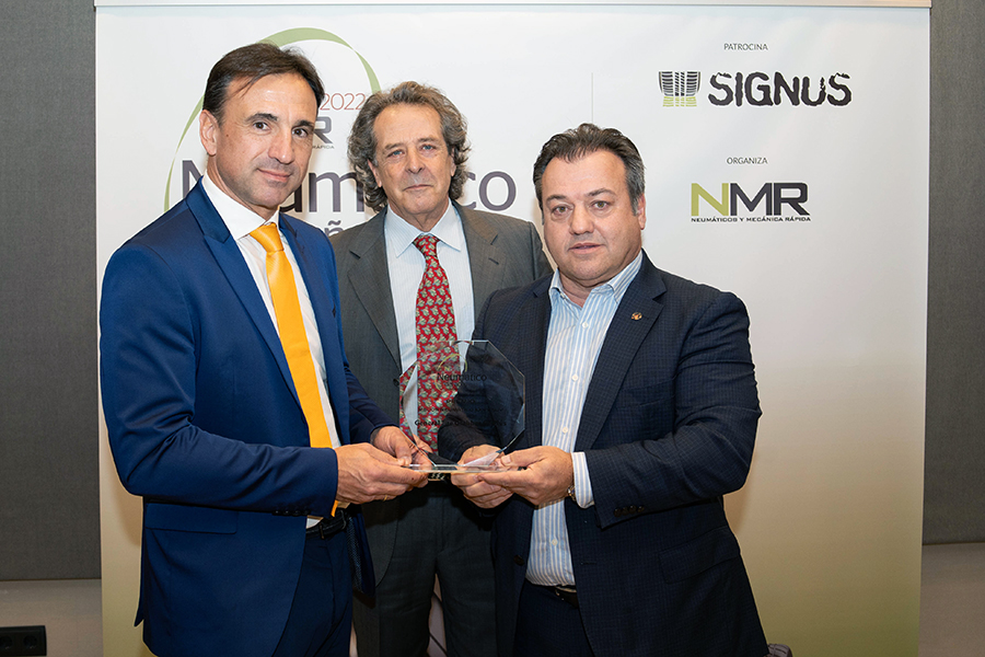 Premio-mejor-neumatico-4x4-y-SUVGrabber-GT-Plus