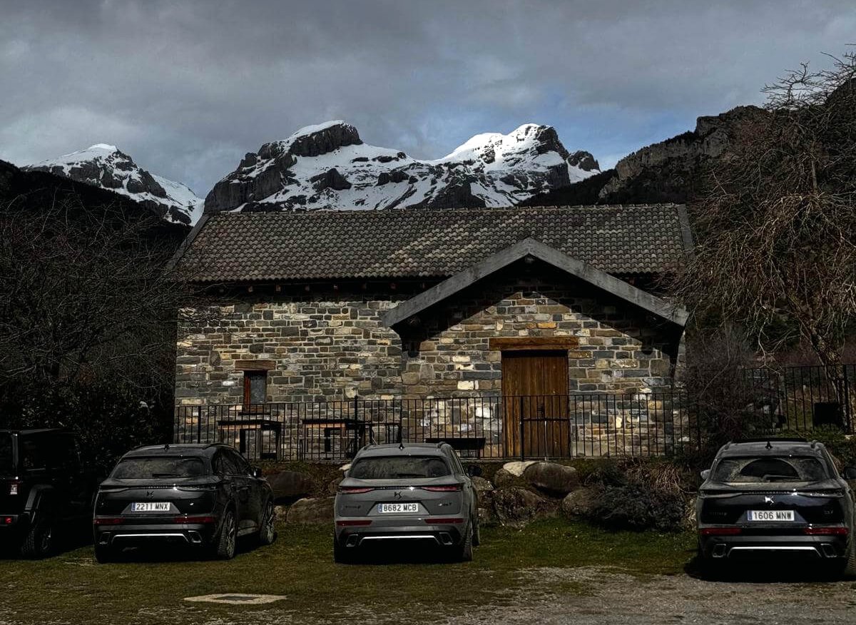 CrossClimate 2 SUV y DS 7 Plug-In Hybrid AWD